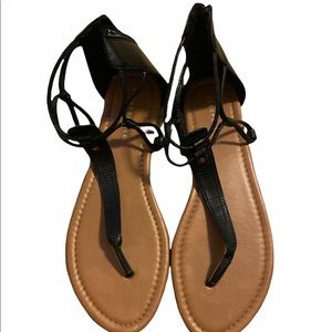 Women’s black sandal.